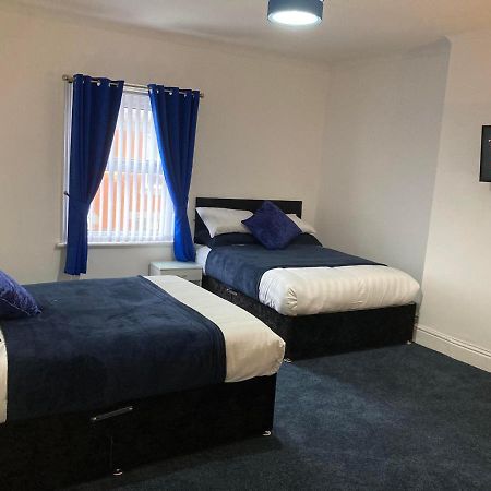 Agapi Apartment - Sea View Sleeps Ten Blackpool Exterior photo
